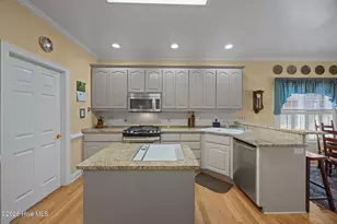102 Pinehurst Dr, New Bern, NC 28562 - Photo 10