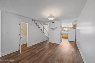 92 Quarterdeck Townes, New Bern, NC 28562 - Photo 8