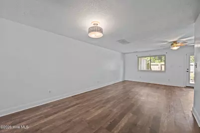 92 Quarterdeck Townes, New Bern, NC 28562 - Photo 6