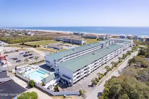 105 SE 58th St, Oak Island, NC 28465 - Photo 4