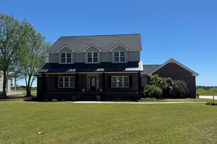 118 Captains Ln, Sneads Ferry, NC 28460 - Photo 1