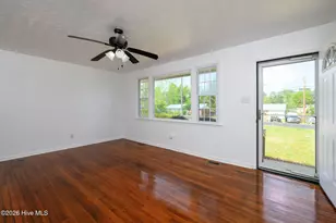 107 Tower Dr, Jacksonville, NC 28546 - Photo 6