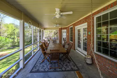 1996 Hoods Creek Drive, New Bern, NC 28562 - Photo 4