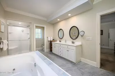 1996 Hoods Creek Drive, New Bern, NC 28562 - Photo 38
