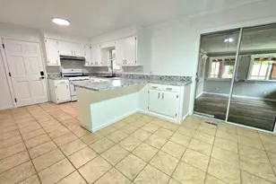 1018 Karen Dr, New Bern, NC 28562 - Photo 10