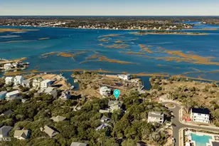 111 Cutlass Dr, Surf City, NC 28445 - Photo 2