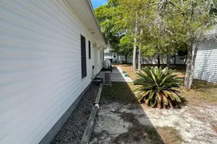 1508 W Oak Island Dr, Oak Island, NC 28465 - Photo 4
