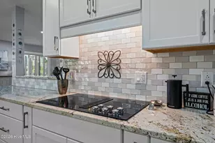 904 Coral Ct, New Bern, NC 28560 - Photo 12