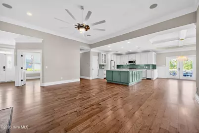 6366 Havencrest Drive SW, Ocean Isle Beach, NC 28469 - Photo 10
