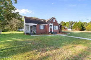 204 N Washington St, Pikeville, NC 27863 - Photo 2