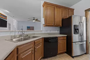 200 E Howard Dr, Jacksonville, NC 28540 - Photo 16