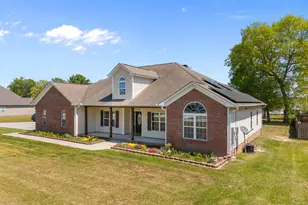200 E Howard Dr, Jacksonville, NC 28540 - Photo 2