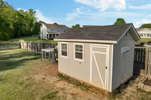 202 Bonanza Dr, Richlands, NC 28574 - Photo 18