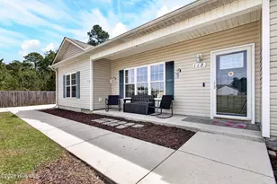 112 Lilac Ln, Richlands, NC 28574 - Photo 4