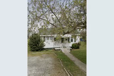 911 E Harnett Street, Dunn, NC 28334 - Photo 1