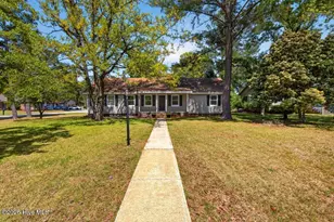 5801 Port Dr, New Bern, NC 28560 - Photo 2