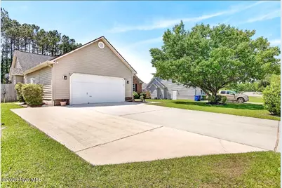904 Huff Drive, Jacksonville, NC 28546 - Photo 4
