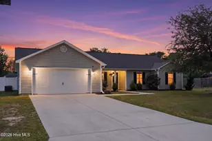 302 Tuscan Ct, Richlands, NC 28574 - Photo 2
