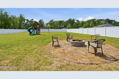 302 Tuscan Court, Richlands, NC 28574 - Photo 32