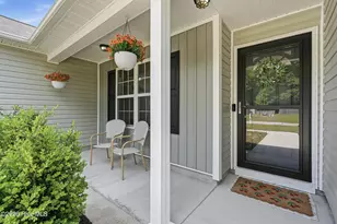 302 Tuscan Ct, Richlands, NC 28574 - Photo 4