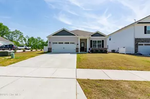 1015 Saddlebrook Dr, Rocky Mount, NC 27804 - Photo 2