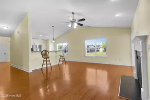 201 Quincy Ct, New Bern, NC 28560 - Photo 16