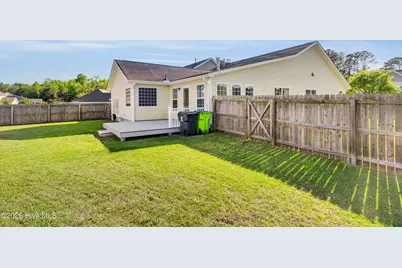 201 Quincy Court, New Bern, NC 28560 - Photo 30