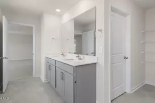 712 Lazy Elm Ln, Aberdeen, NC 28315 - Photo 24