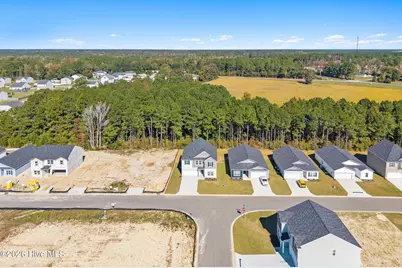 211 Keira Lane NW, Supply, NC 28462 - Photo 4