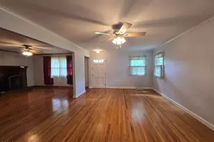 1221 Crescent Dr, Elizabeth City, NC 27909 - Photo 6