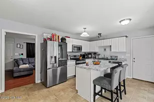 136 Constitution Ave, Jacksonville, NC 28540 - Photo 6