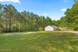 136 Constitution Ave, Jacksonville, NC 28540 - Photo 2
