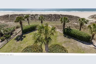 121 SE 67th Street, Oak Island, NC 28465 - Photo 4