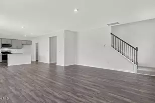 713 Lazy Elm Ln, Aberdeen, NC 28315 - Photo 16