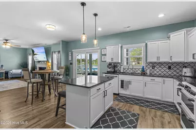 109 Sparrow Drive, New Bern, NC 28560 - Photo 16