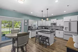 109 Sparrow Dr, New Bern, NC 28560 - Photo 4