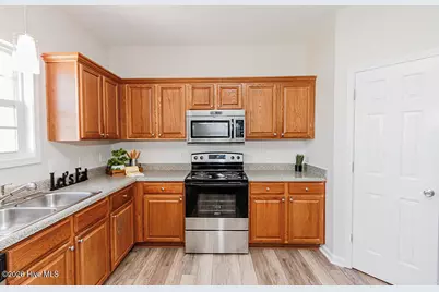 828 Jade Lane, Winterville, NC 28590 - Photo 10