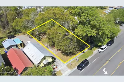 413 N Howe Street, Southport, NC 28461 - Photo 1