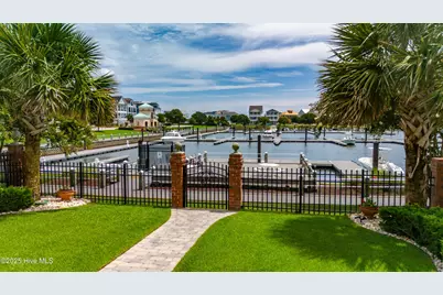 458 Kensington Place, Newport, NC 28570 - Photo 2