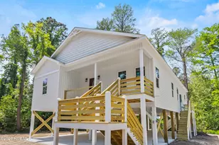 2130 Wisteria Dr, Wilmington, NC 28401 - Photo 2