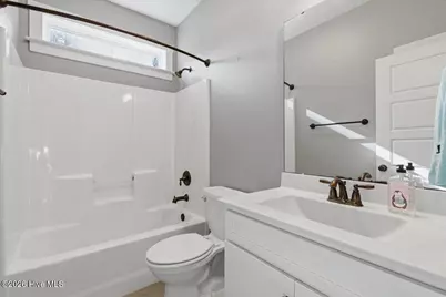 111 W Huckleberry Way, Rocky Point, NC 28457 - Photo 36
