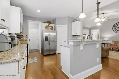 111 W Huckleberry Way, Rocky Point, NC 28457 - Photo 8