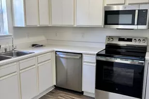 83 Crush Ct, Swansboro, NC 28584 - Photo 10