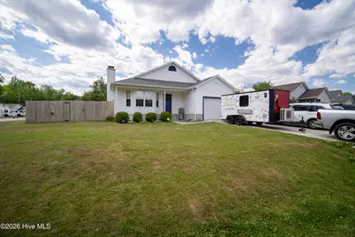 116 Eastgate Drive, Jacksonville, NC 28540 - Photo 4