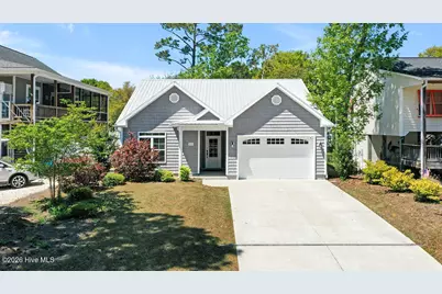 155 NE 18th Street, Oak Island, NC 28465 - Photo 4