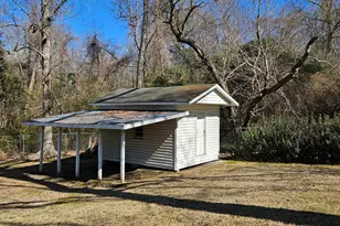 118 Forest Dr W, Whiteville, NC 28472 - Photo 2
