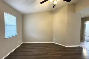 2385 Hurt Dr, Rocky Mount, NC 27804 - Photo 4