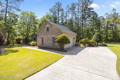 120 Saint Andrews Circle, New Bern, NC 28562 - Photo 4