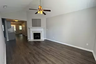 2113 Hurt Dr, Rocky Mount, NC 27804 - Photo 4