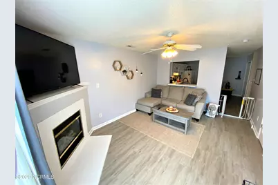 303 Meadowbrook Lane, Jacksonville, NC 28546 - Photo 2